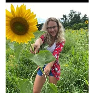 Meet your Posher, Nikki